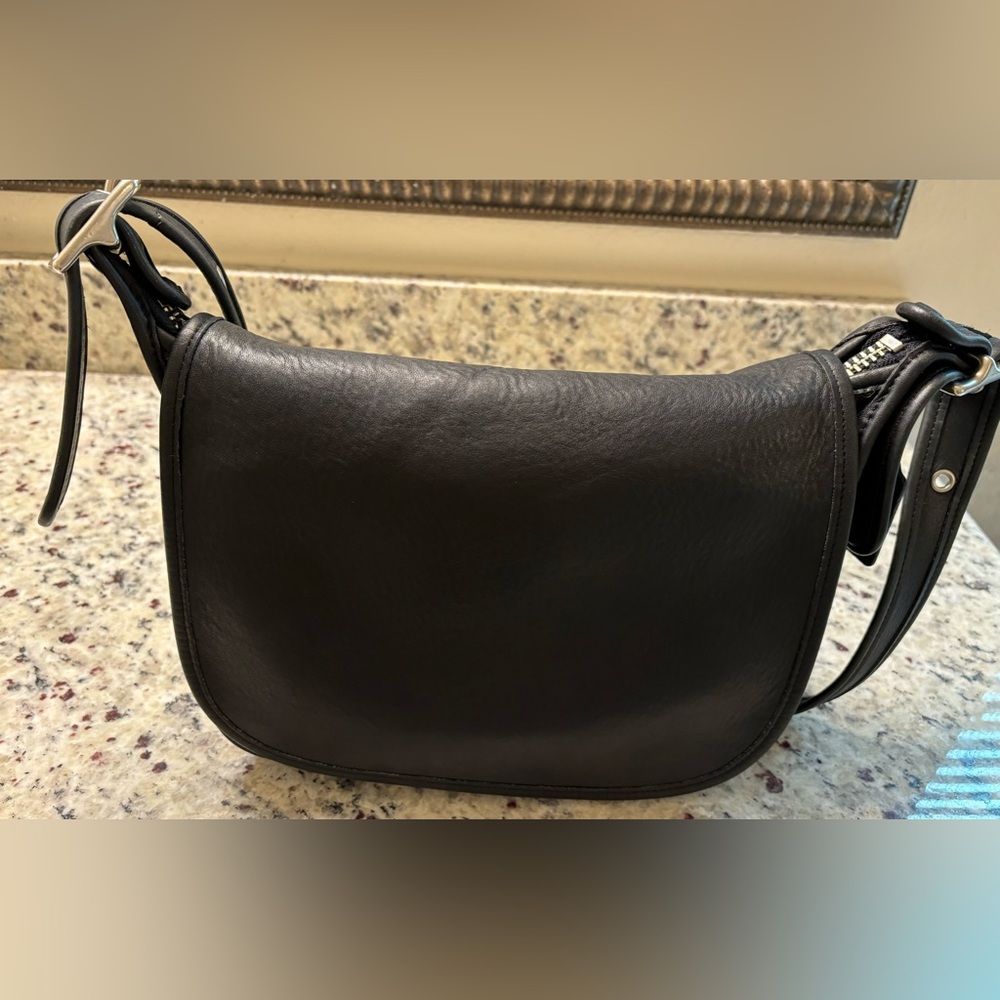 Vintage Coach 9951 Patricia's Legacy Leather Messenger Bag  Crossbody Black